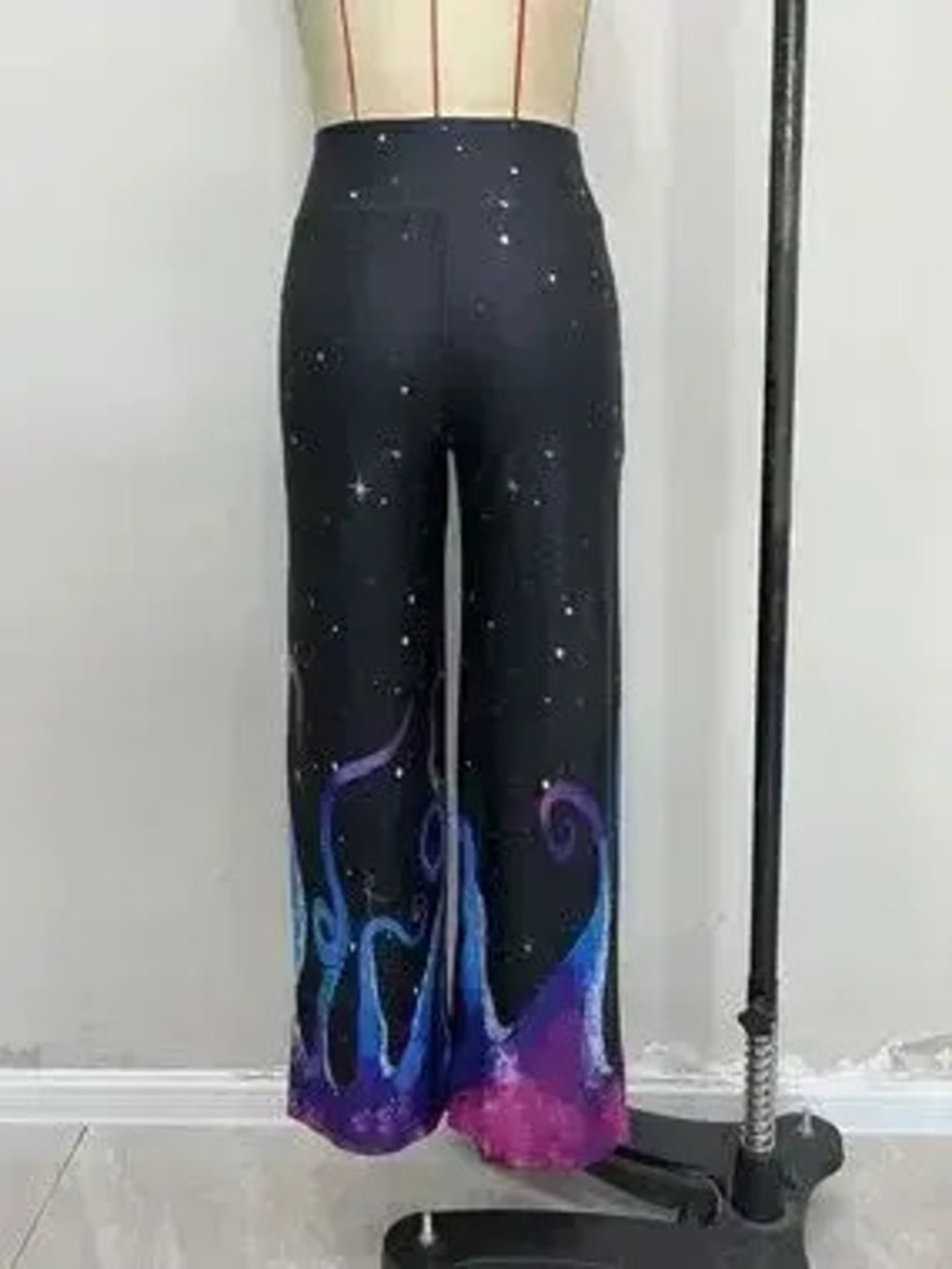 Galaxy Print Flare Pants - Picture 6 of 7